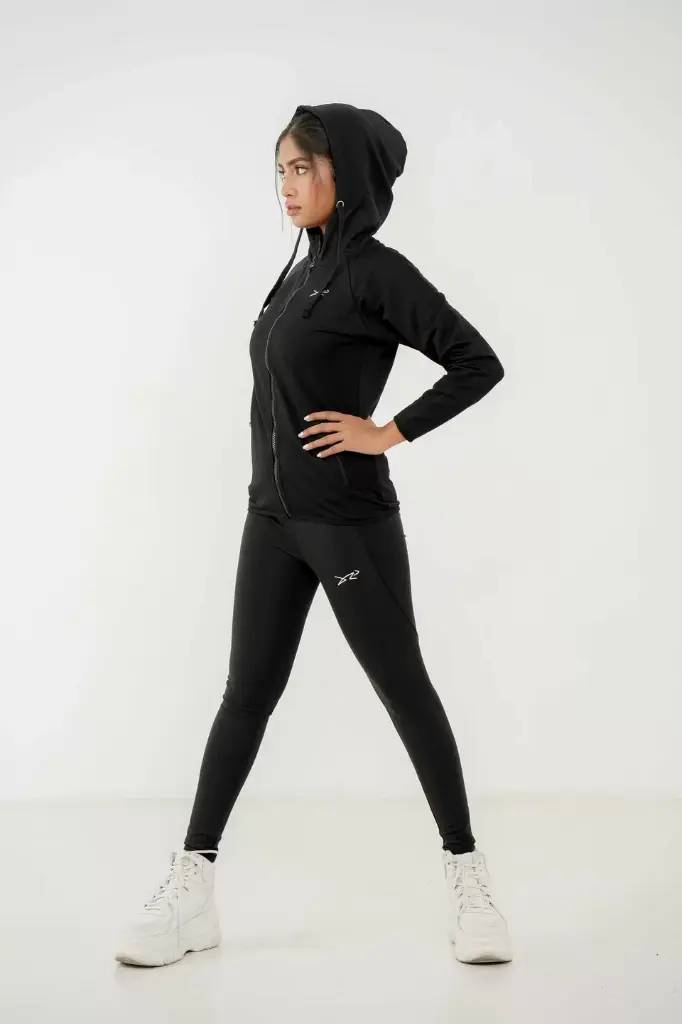 Dour-Runners-Hoodie-Black-03-1.webp