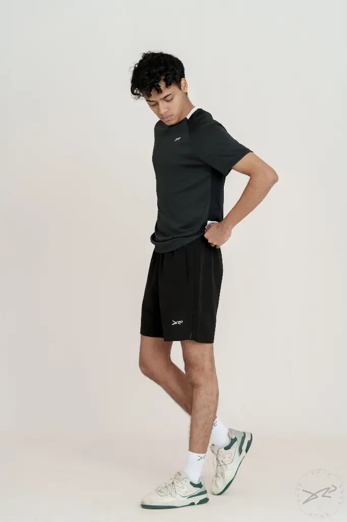 Amp Shorts_black_03.webp