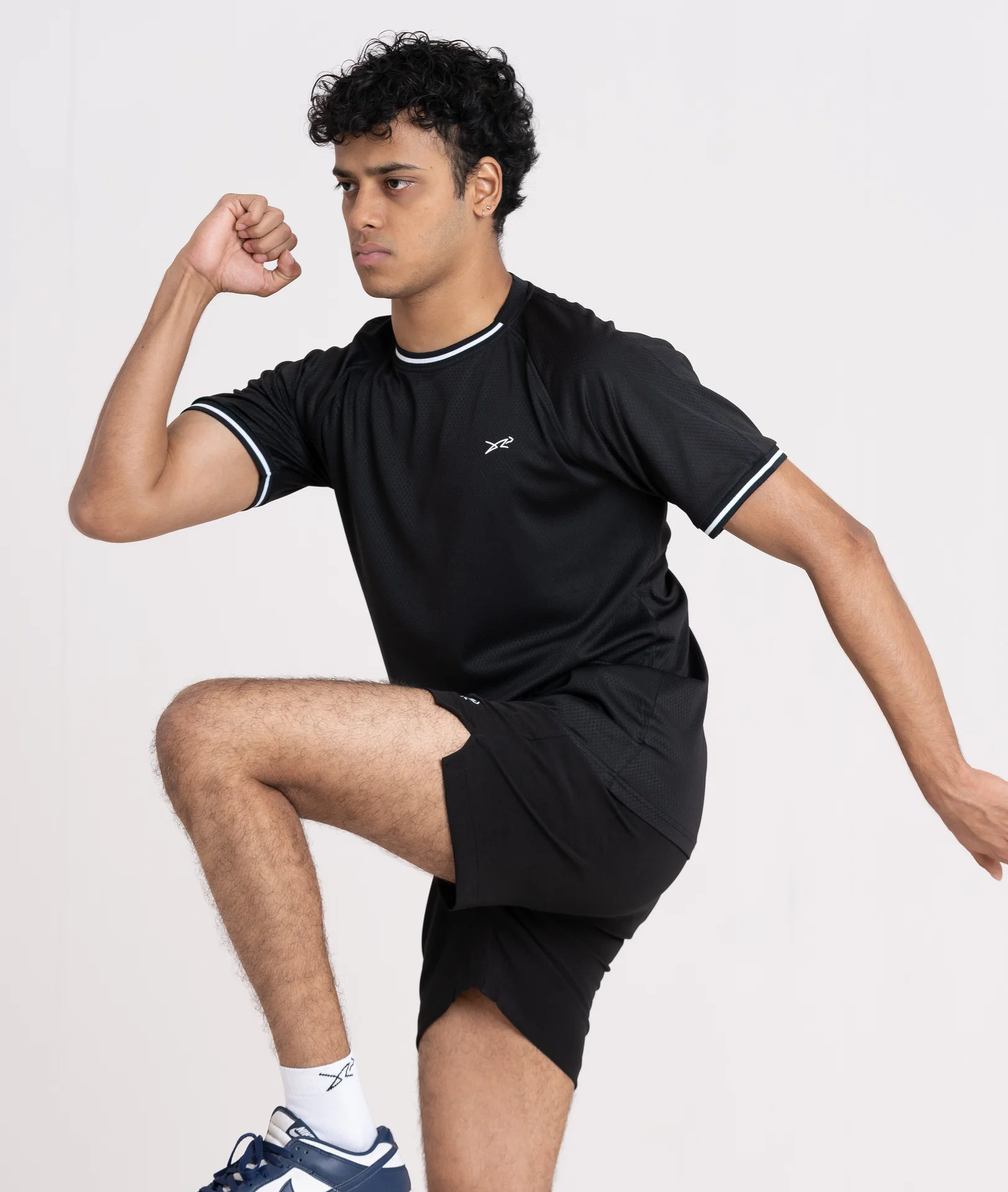 Motion Edge T-shirt Black-02.webp