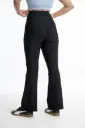 Flared-Leggings_black_03-150x225.webp